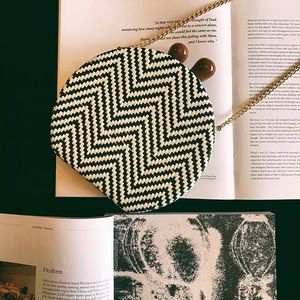 Woven circle crossbody bag